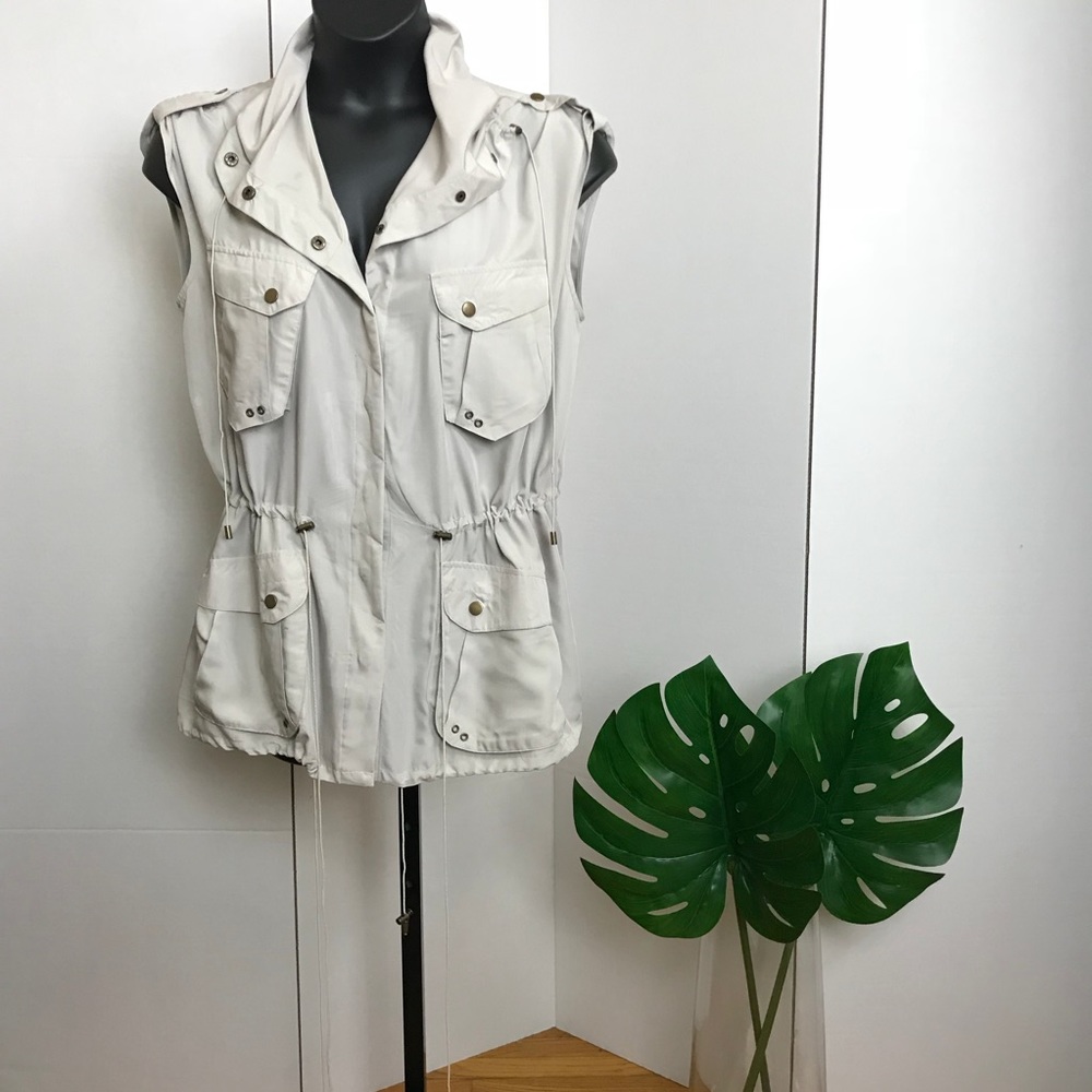 Sleeveless Utility Jacket